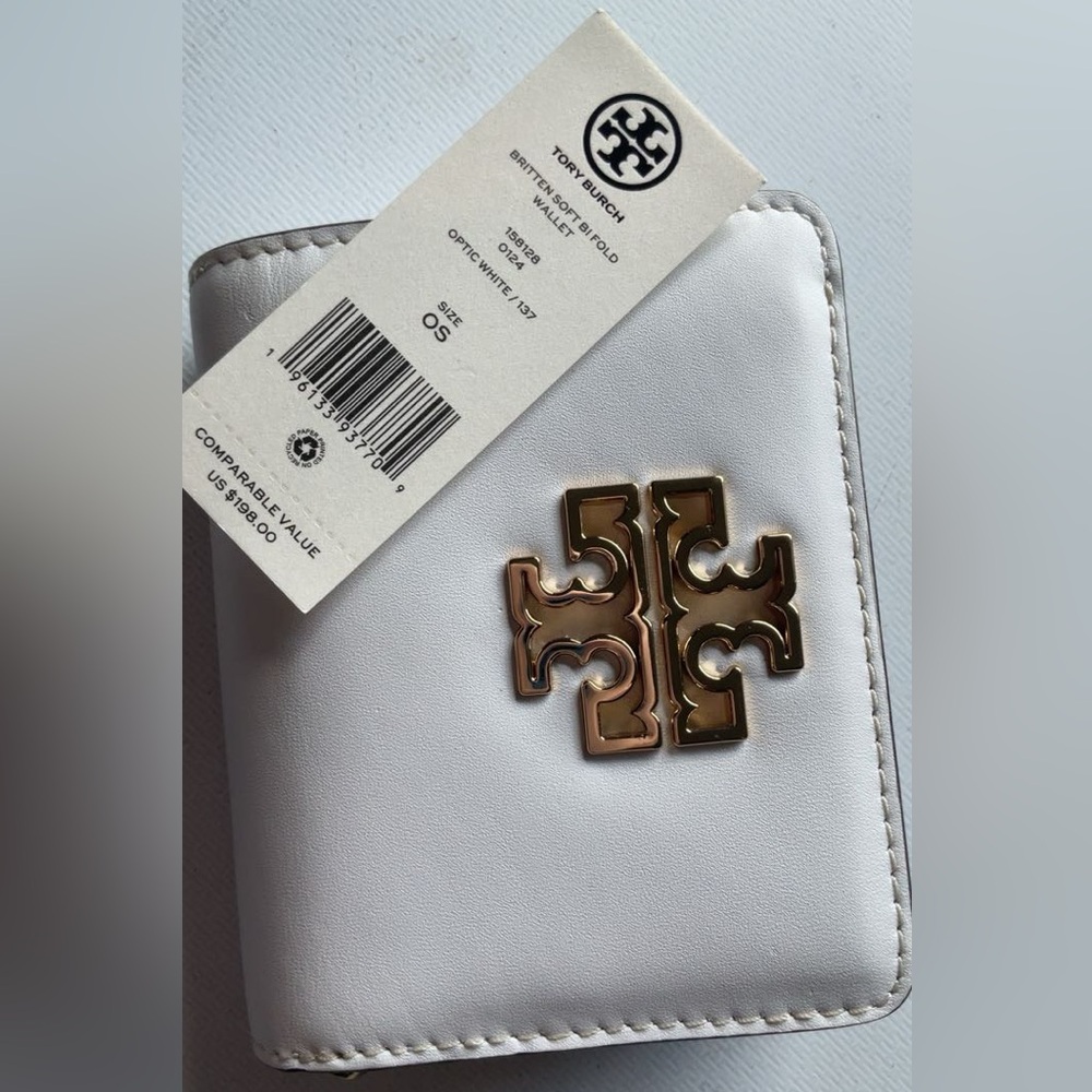 Tory Burch White Card Holder with Gold Emblem